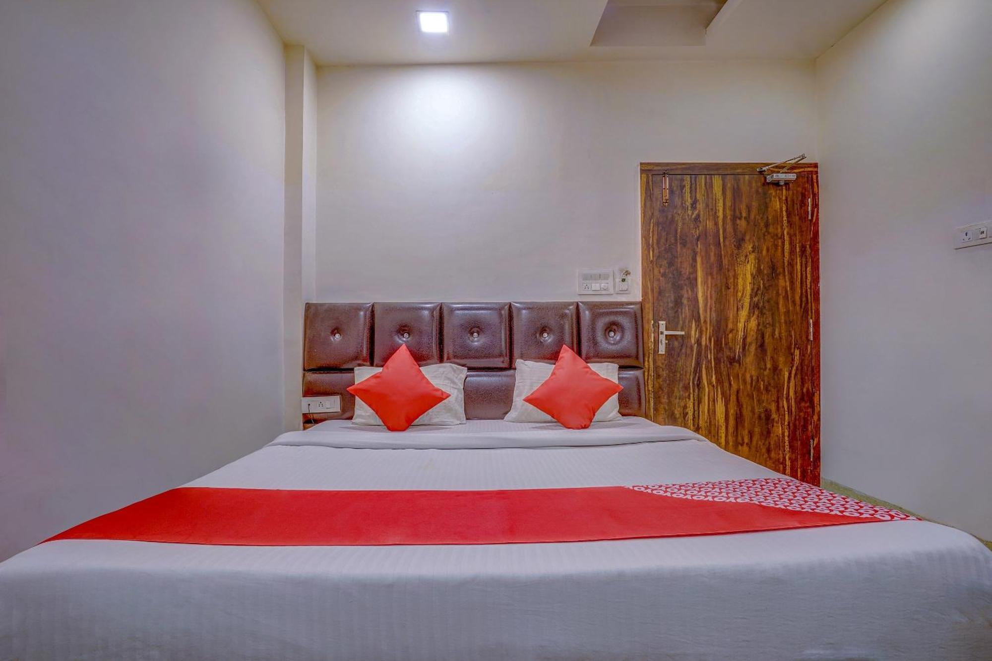 Super Hotel O Traveller Inn Lucknow Buitenkant foto