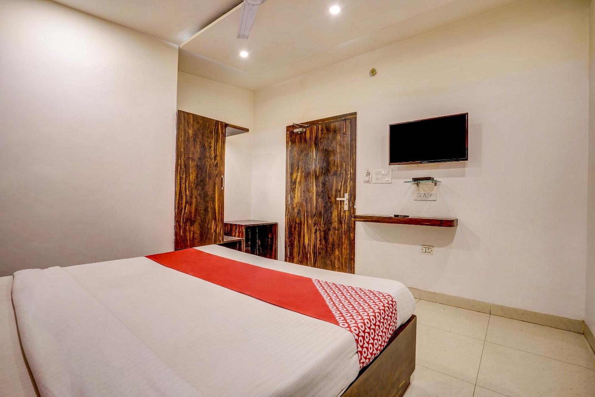 Super Hotel O Traveller Inn Lucknow Buitenkant foto